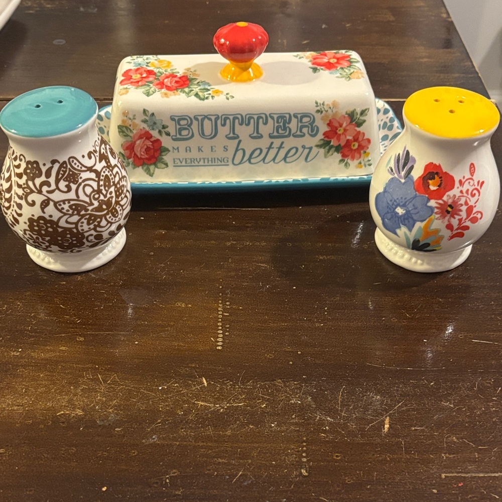 The Pioneer Woman Floral Butter Dish and Shaker Set - Red, Yellow, Blue